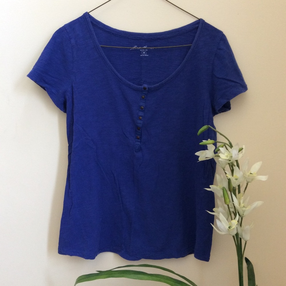 Cute blue shirt